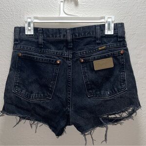 Wrangler cutoff shorts size 30